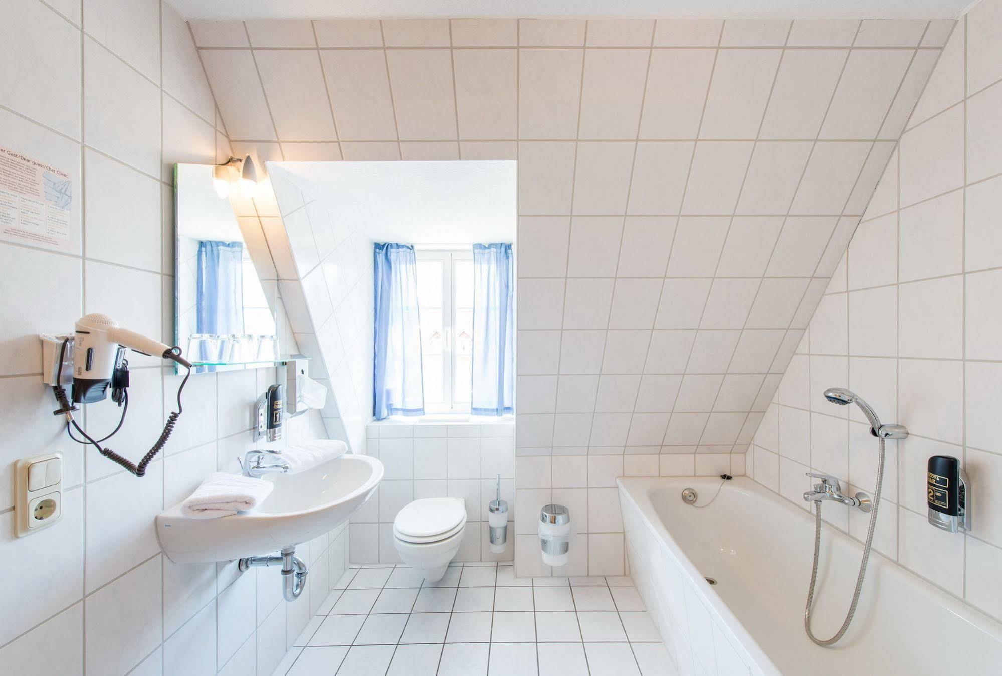 Maria Aurora Hotel Кведлинбург Екстериор снимка